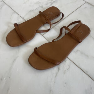 Velez Womens Strappy Flat Sandals Size Euro 40 Or US 9-9.5 Great Condition